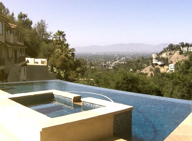Infinity Pool in Los Angeles