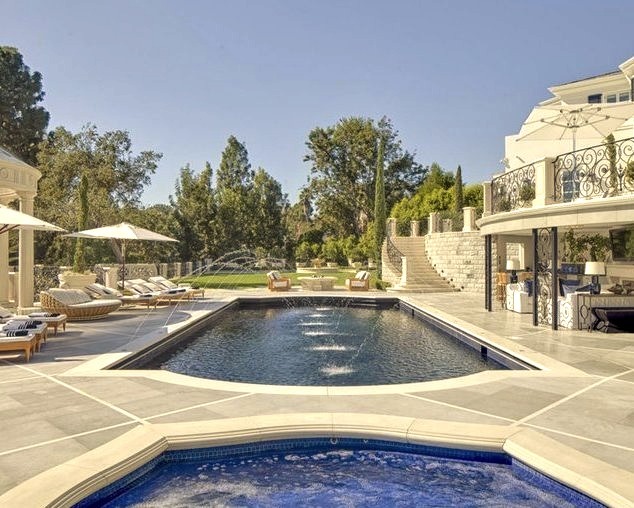 Los Angeles Pool